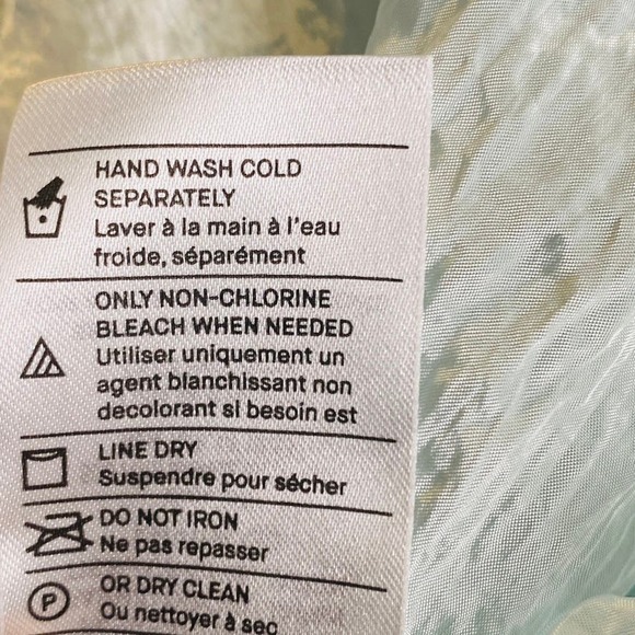 Vince Asymmetric Crinkle Mint Blue Midi Crinkle Skirt NWT Size Medium MSRP $325 - Picture 10 of 15